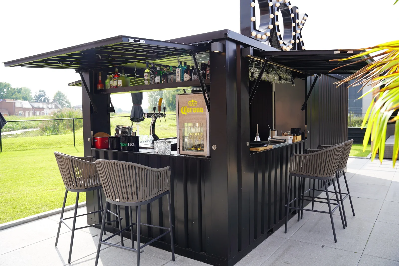 Conteneur Bar Démontable 6×2 mètres XL Bleu RAL 5015